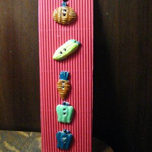 🌽 Incomparable Buttons Veggies Vegetables